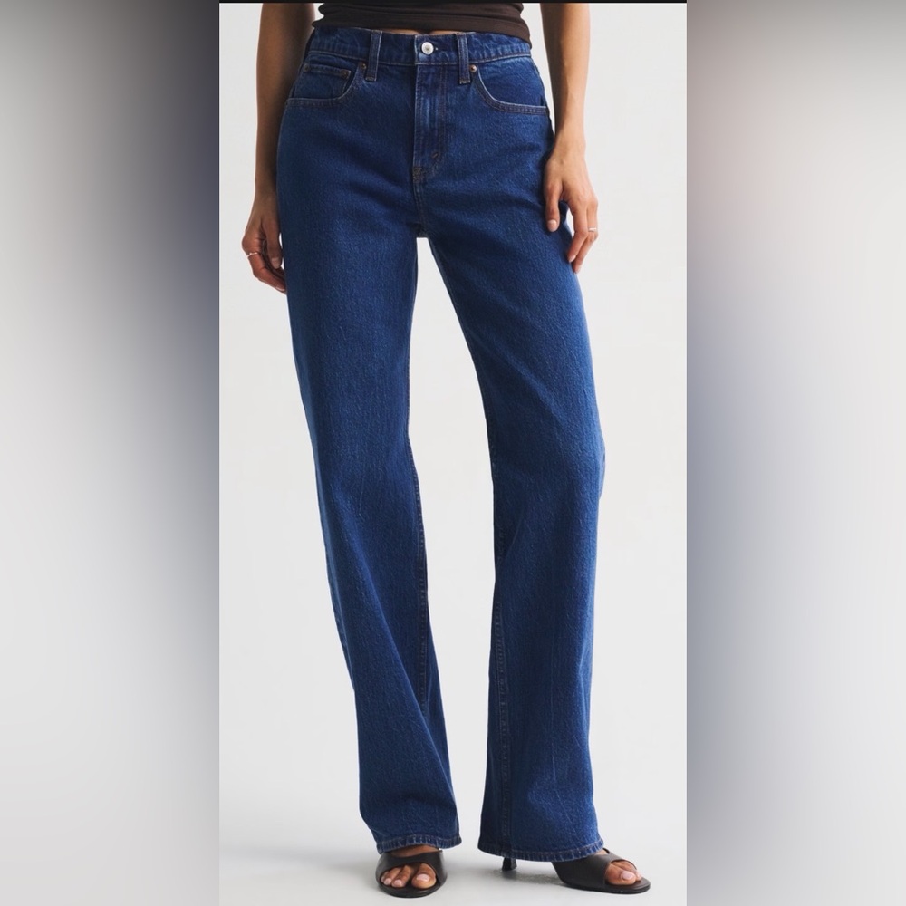 Abercrombie & Fitch Women's Straight Leg Blue Jeans